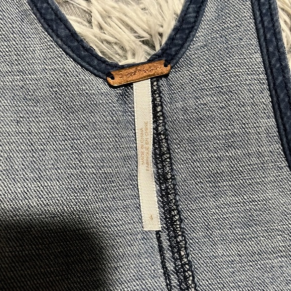 FREE People Denim Jumpsuit Size 4 - Picture 8 of 16